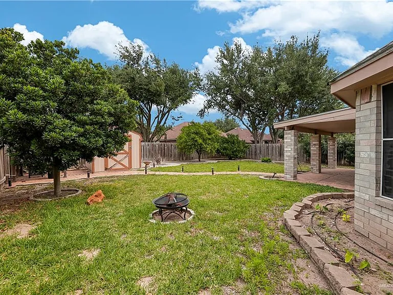 4608 W Ivy Ave — Photo 19