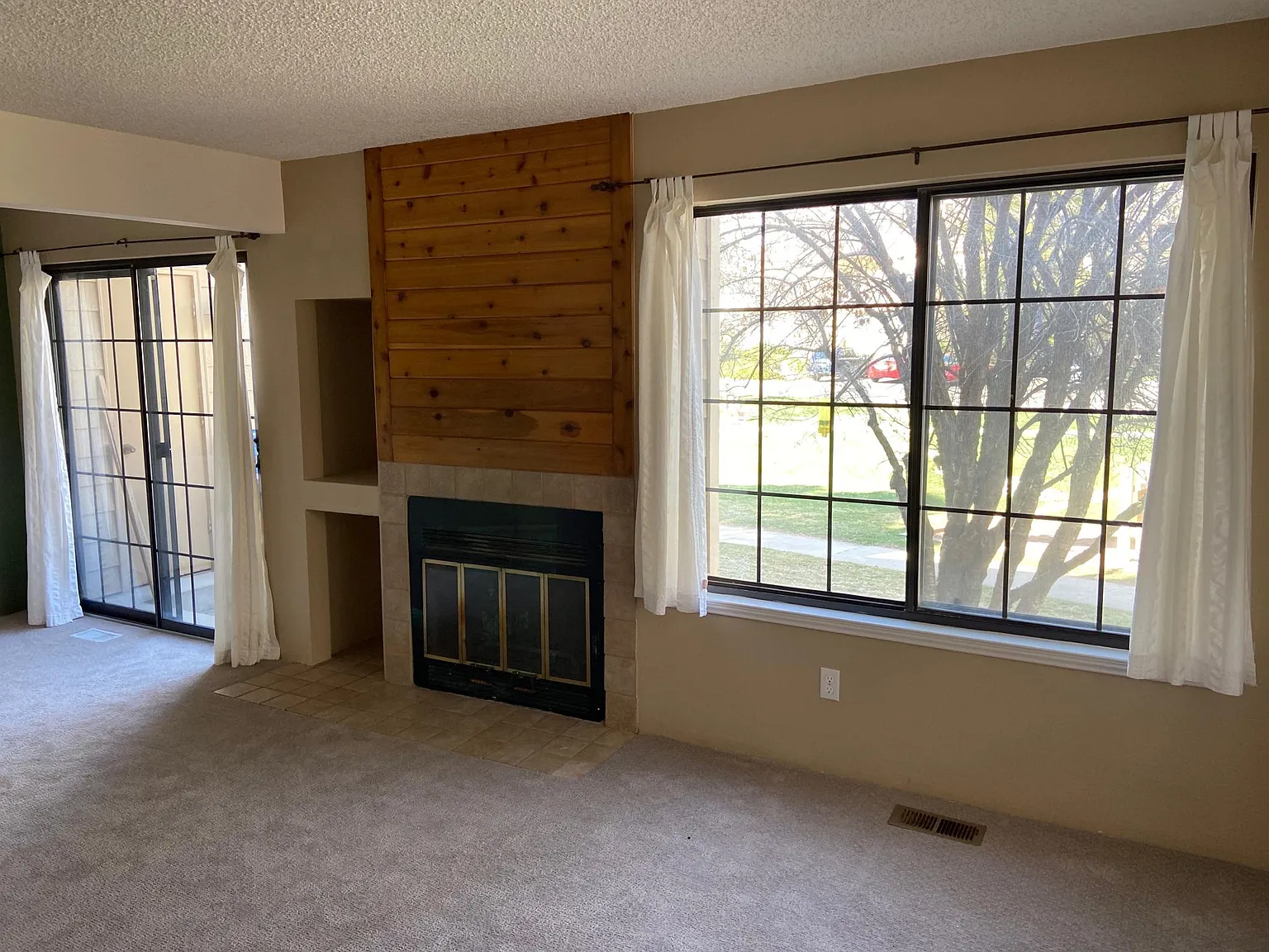 2 bed, 1.5 bath, 802 sqft, $1,850 — Photo 3