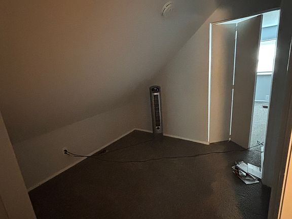 3rd image of 965 Covedale Ave
