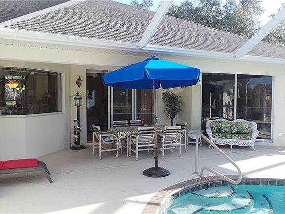 4th image of 18 Pine Valley Ln
