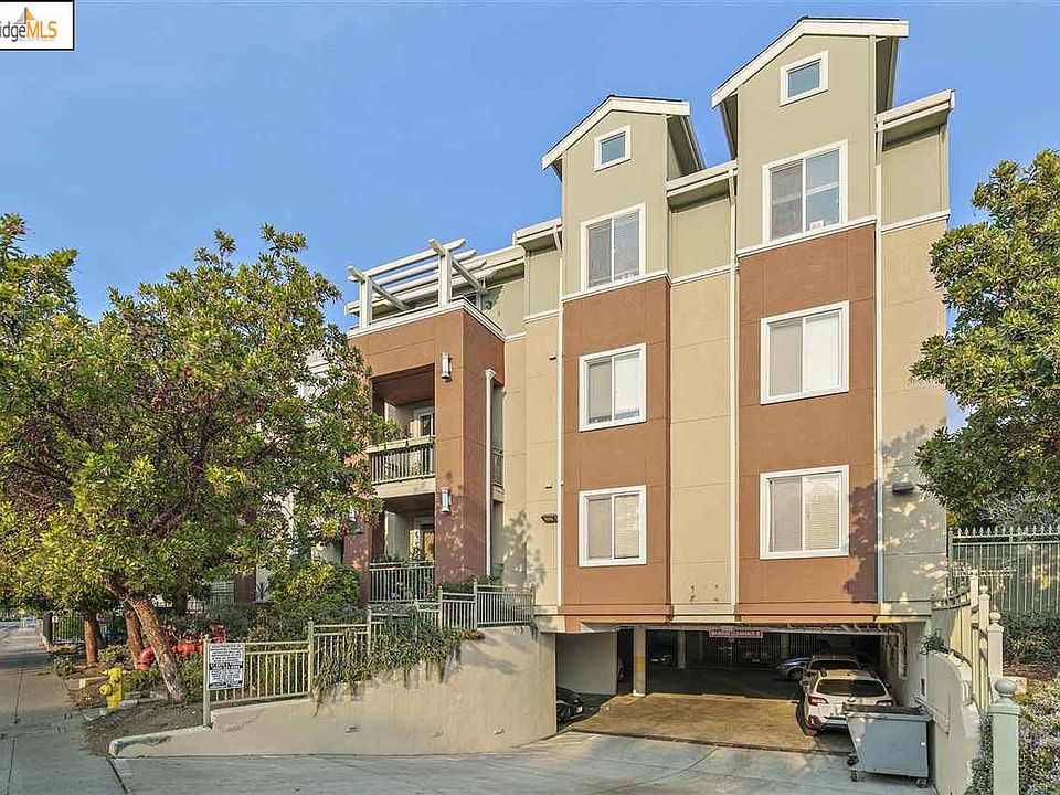 1st image of 2330 University Ave Unit 120