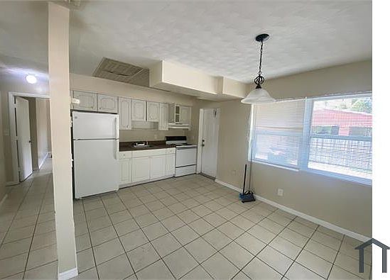 1st image of 510 NW 13th St #1