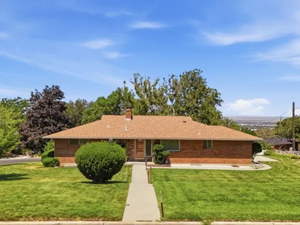 3016 S Davis Blvd, Bountiful, UT 84010