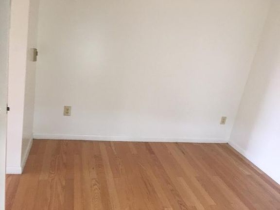 4th image of 16 W Court St APT 6