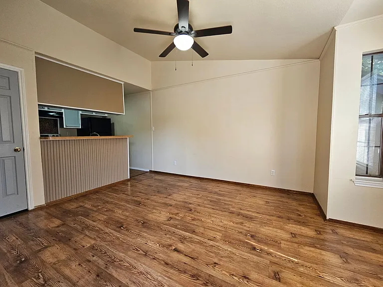 4803 Hamilton Wolfe Rd #312 — Photo 4