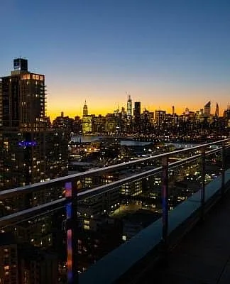 Sold by Winzone Realty Inc | media 20