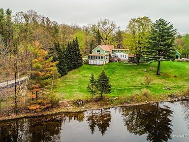 112 Main St Canton Me 04221 Zillow