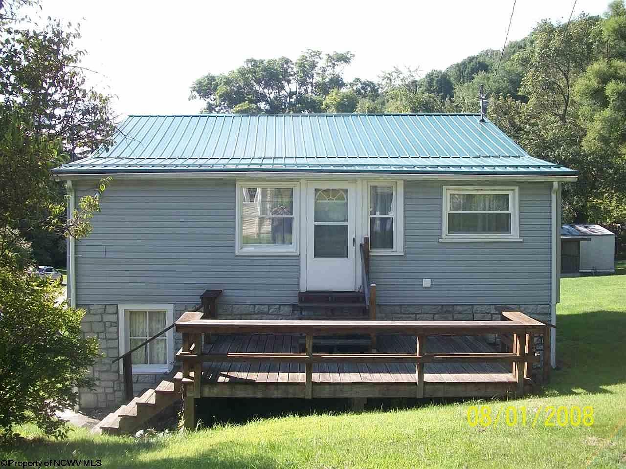 173 Lander Rd Philippi Wv 26416 Mls 10133651 Zillow
