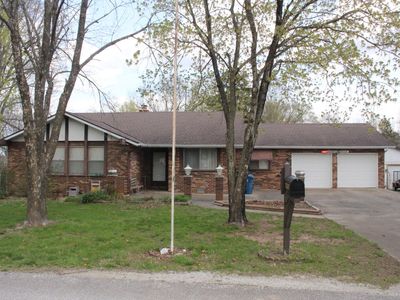 23207 Oakwood Circle, Hermitage, MO, 65668