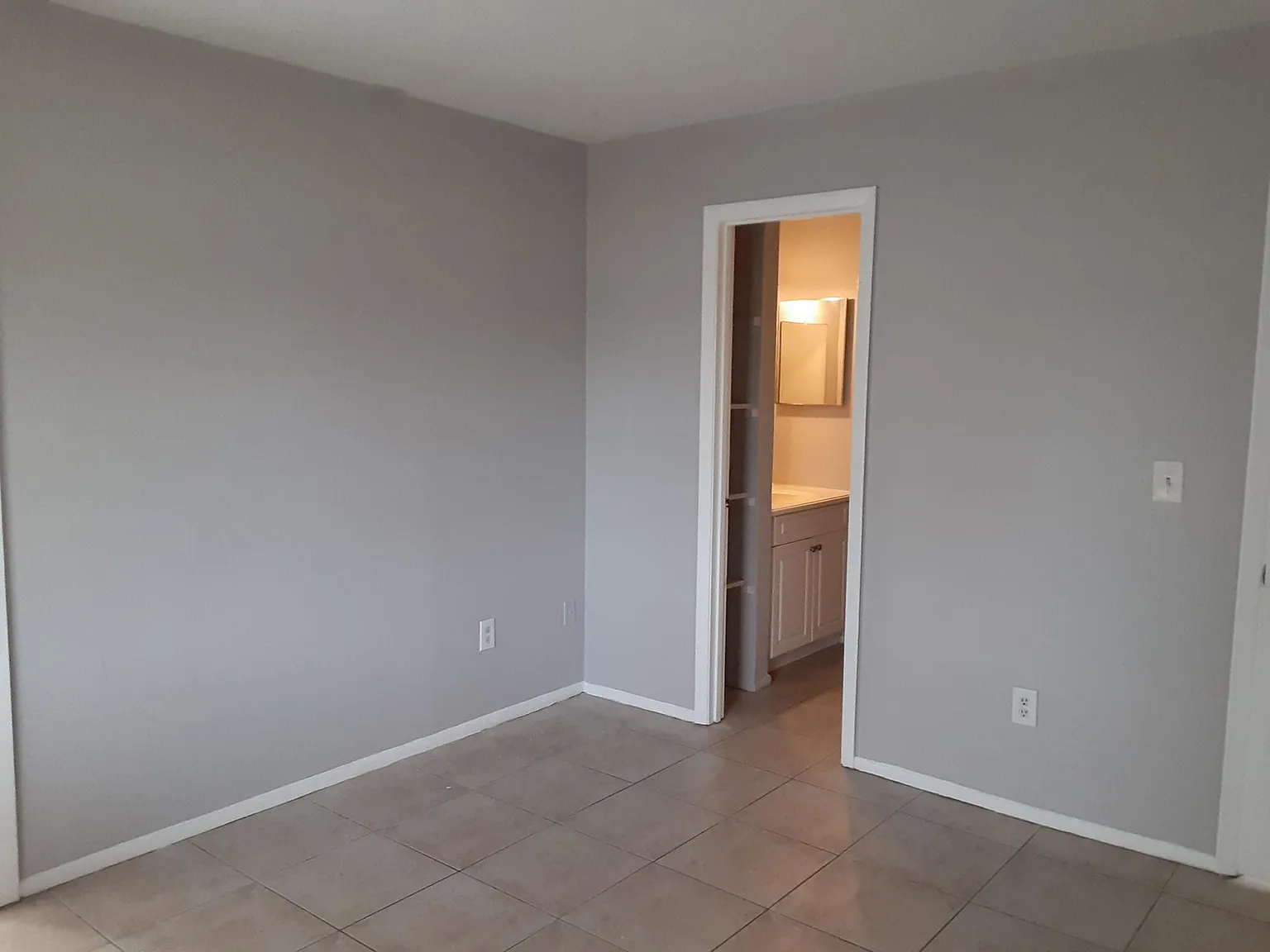 873 NW River Shores Blvd — Photo 3