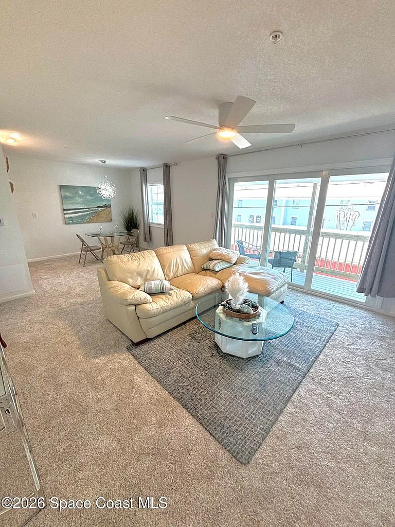 1 bed, 705 sqft, $1,400 — Photo 4