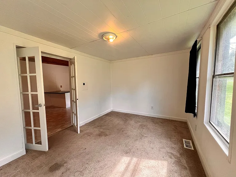 107 Summit St — Photo 17
