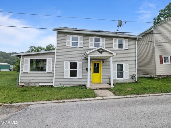 119 Cherry St, Cresson, PA 16630