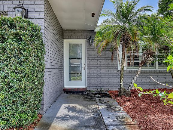 5th image of 2535 White Oak Ln