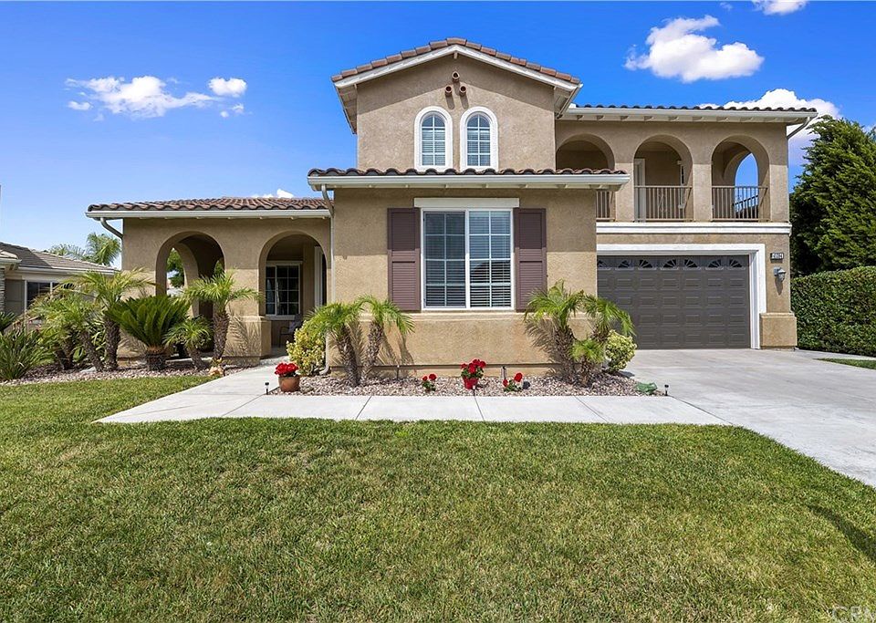 1st image of 45394 Ponderosa Ct