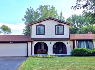 35 Bramblewood Ln W, Rochester, NY 14624