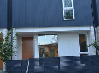 341 16th Ave E UNIT B, Seattle, WA 98112