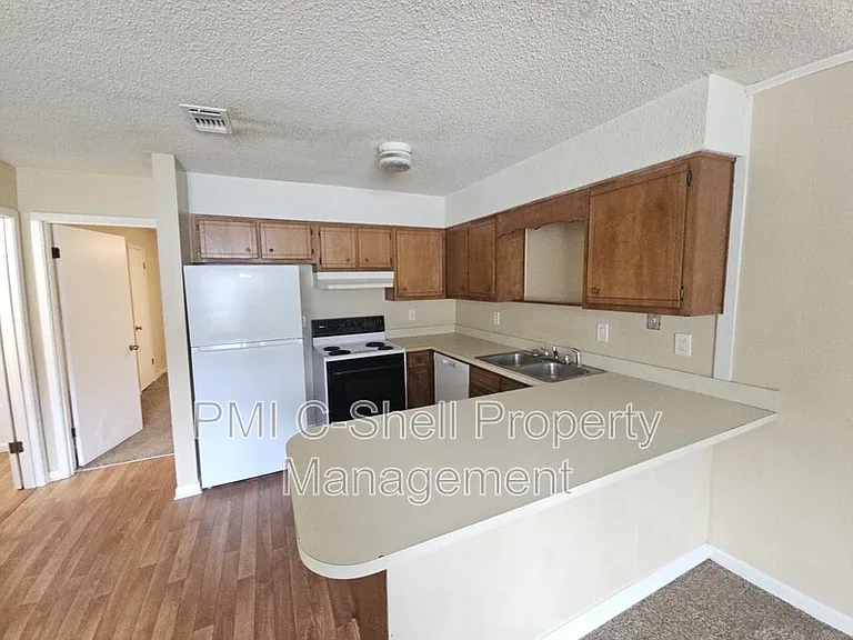 1111 Polk Ave #C — Photo 3