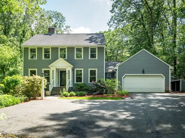 71 Grassland St, Lexington, MA 02421