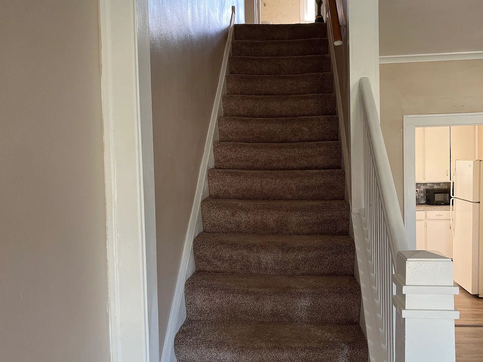 3 bed, 1300 sqft, $1,300 — Photo 4