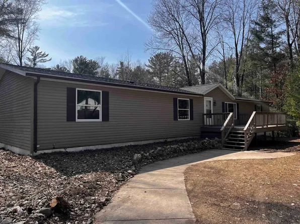 3267 N River Bend Dr, Peshtigo, WI 54157