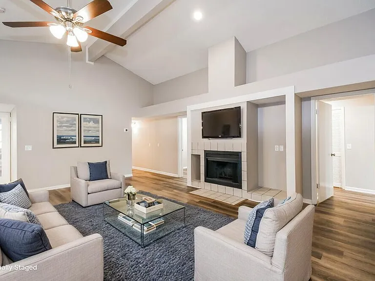 11325 McNichols Ct — Photo 4