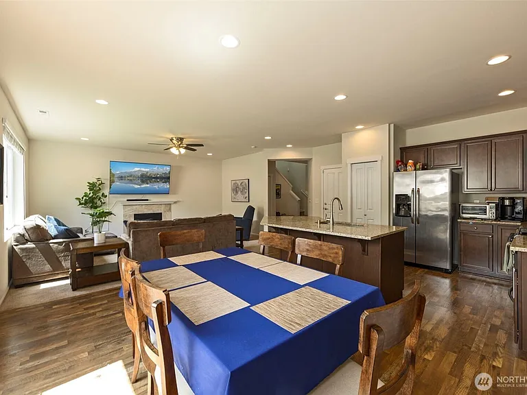 6605 Svea Ct NE — Photo 19