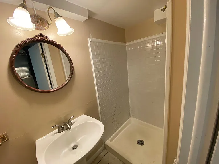 5506 Southampton Dr — Photo 16