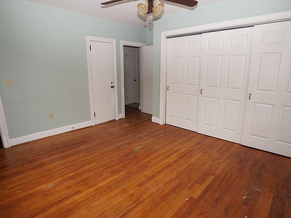 4th image of 14 Tallman St