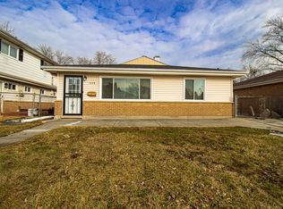 1335 Mackinaw Ave, Calumet City, IL 60409