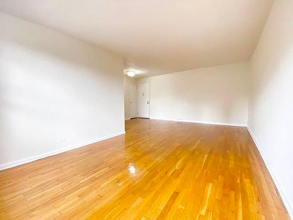 5th image of 3815 Bowne St APT 4C