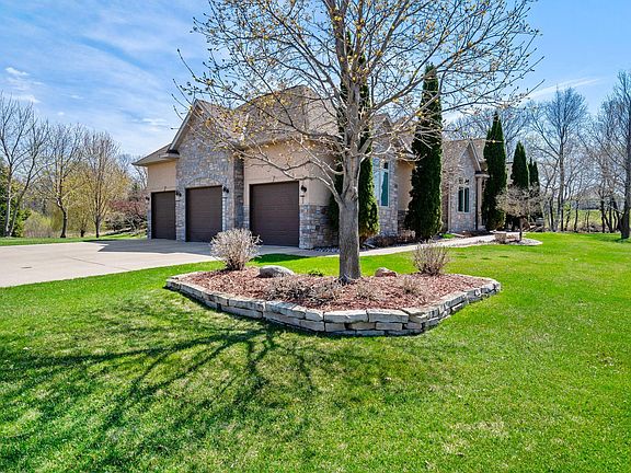 2nd image of 8916 Whispering Oaks Trl