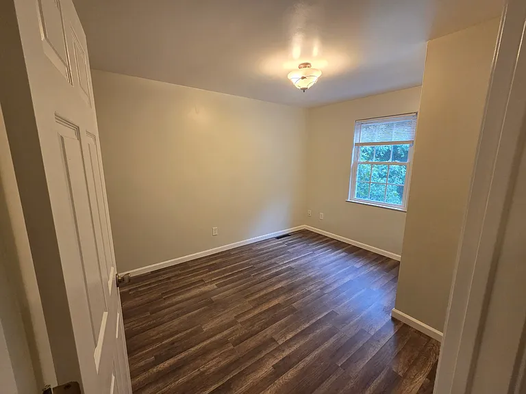 5 Stone Ave #1 — Photo 14