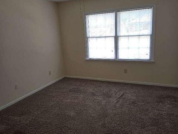 4th image of 3905 Guardian Ave #F26