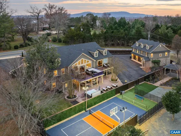 2405 Northfield Rd, Charlottesville, VA 22901