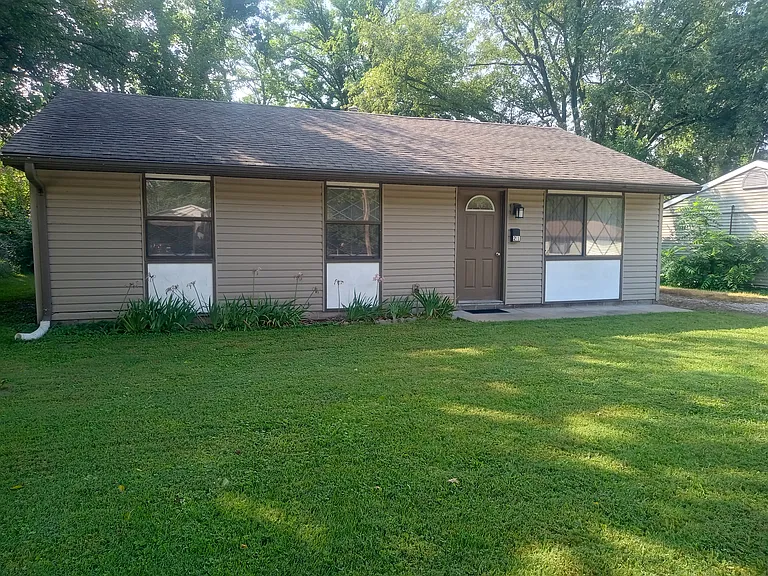 21 Beykirch Drive, Belleville. Exterior