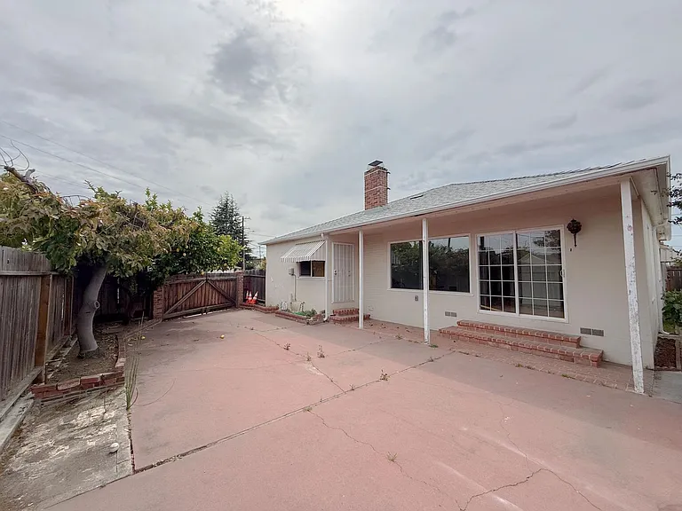 1226 Margery Ave — Photo 21