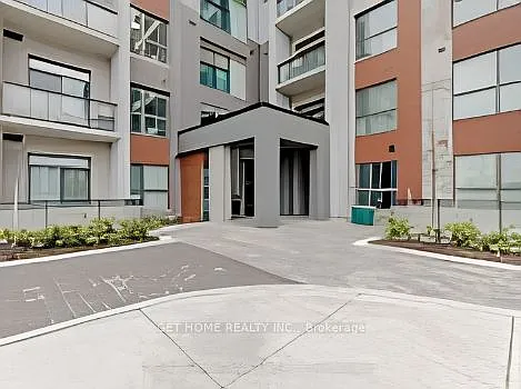 95 Dundas St W #303 — Photo 2