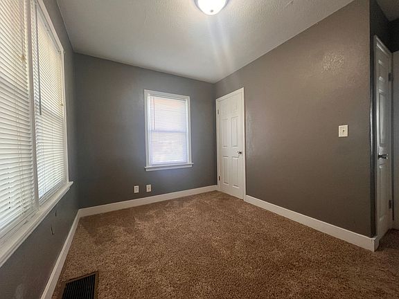 3rd image of 708 W 31st St