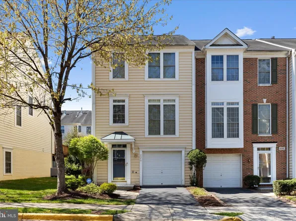 4040 Fairfax Center Hunt Trl, Fairfax, VA 22030