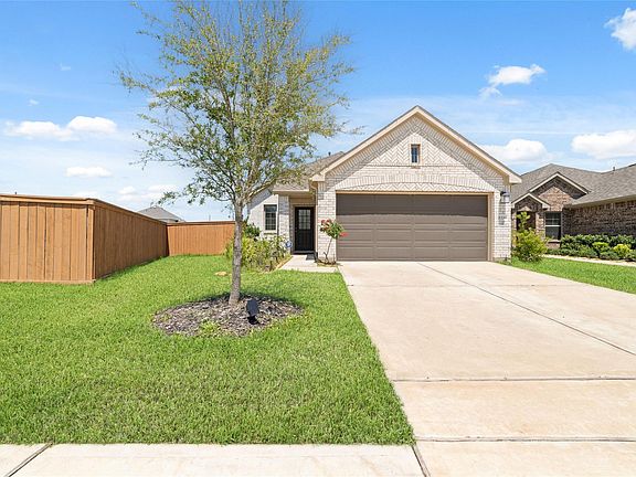2nd image of 8326 Royal Breeze Dr