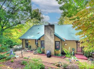 12 Hawk View Dr, Asheville, NC 28804