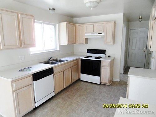 4th image of 36592 Chaskey St