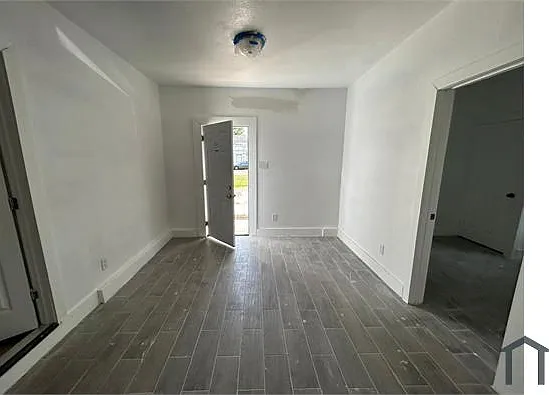 2 bed, 800 sqft, $1,025 — Photo 3