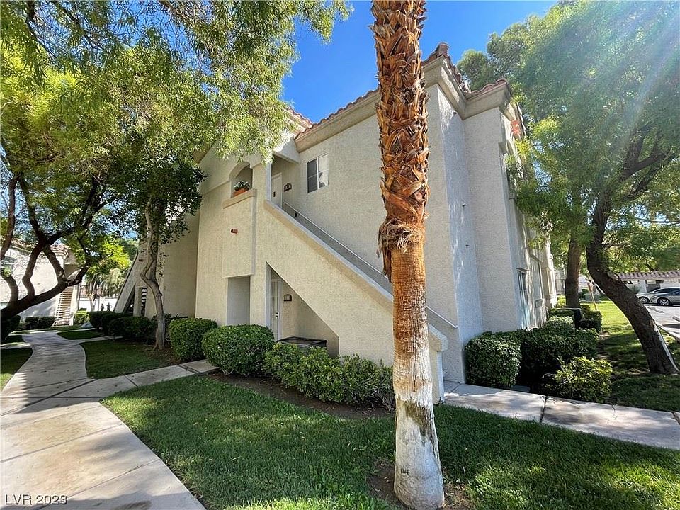 1st image of 6480 Annie Oakley Dr Unit 321