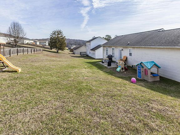4th image of 2857 Wendi Ann Dr