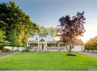 169 Clinton Ave, Huntington, NY 11743