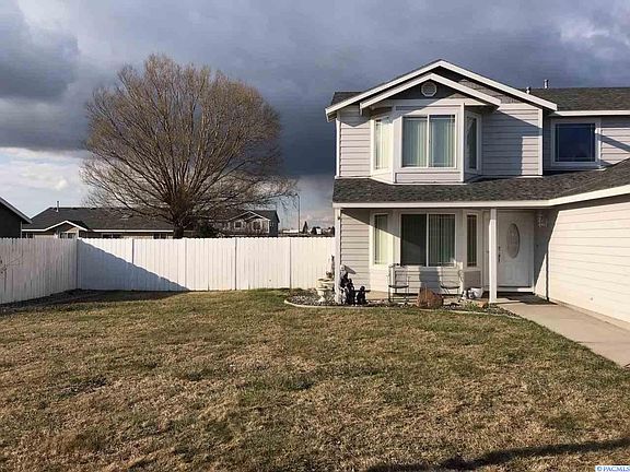 3rd image of 9603 Palomino Dr