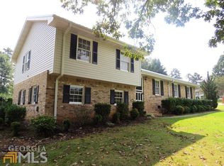 49 Van Mar Dr, Toccoa, GA 30577