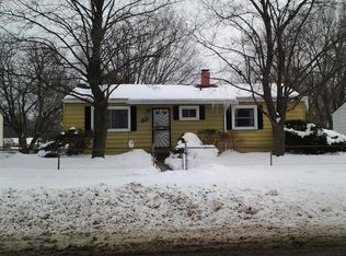 2827 Woodruff Ln, Ypsilanti, MI 48198